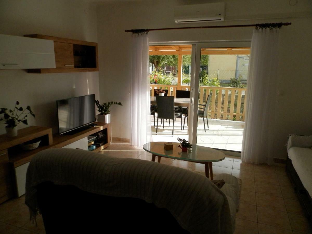 Apartment Slavica Lozovac Εξωτερικό φωτογραφία