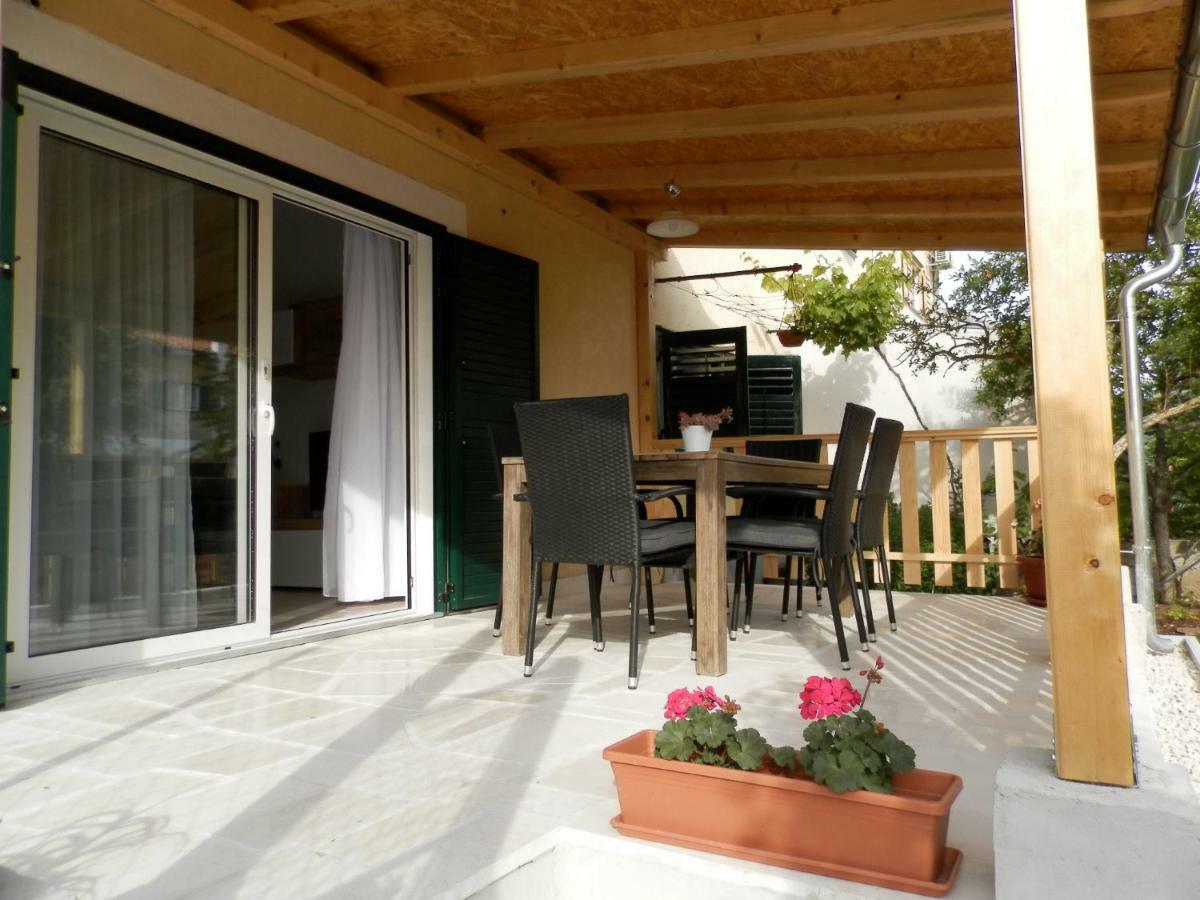 Apartment Slavica Lozovac Εξωτερικό φωτογραφία