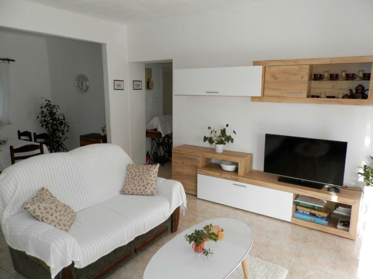 Apartment Slavica Lozovac Εξωτερικό φωτογραφία