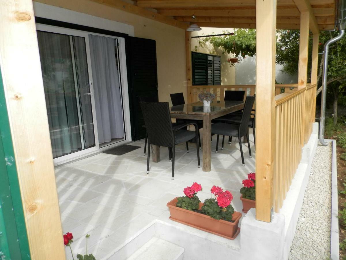 Apartment Slavica Lozovac Εξωτερικό φωτογραφία